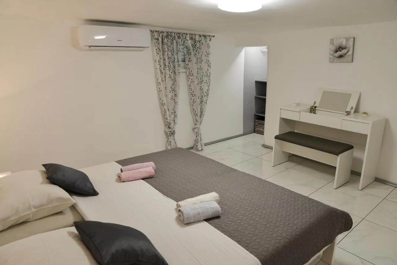 Apartman Olive 2 Zadar 0*,  Croatia